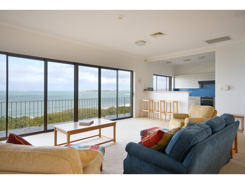 12 Olivers Parade, Hayborough SA 5211