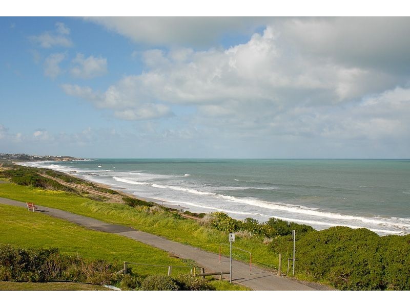 12 Olivers Parade, Hayborough SA 5211