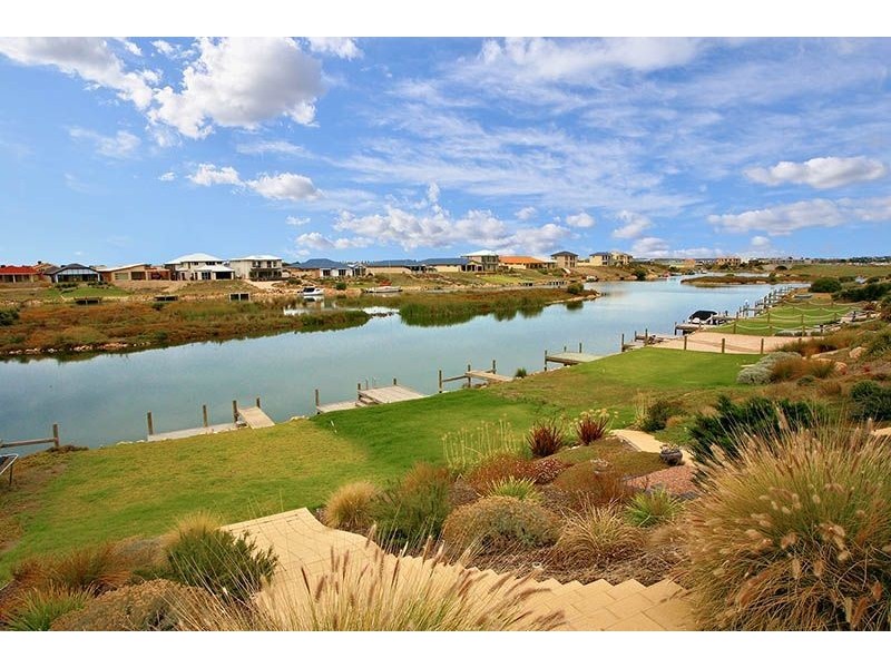 85 Blanche Parade, Hindmarsh Island SA 5214
