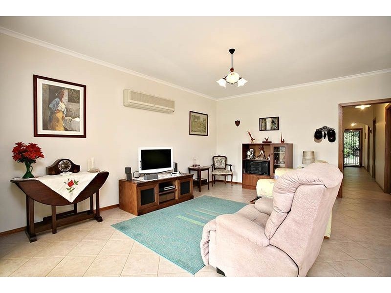 17 Holder Road, Victor Harbor SA 5211