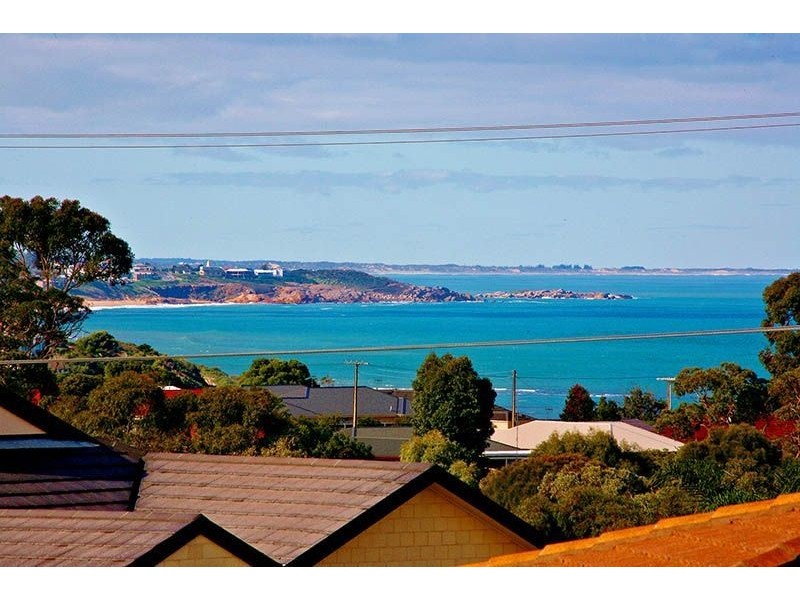 16 Greenhills Road, Victor Harbor SA 5211