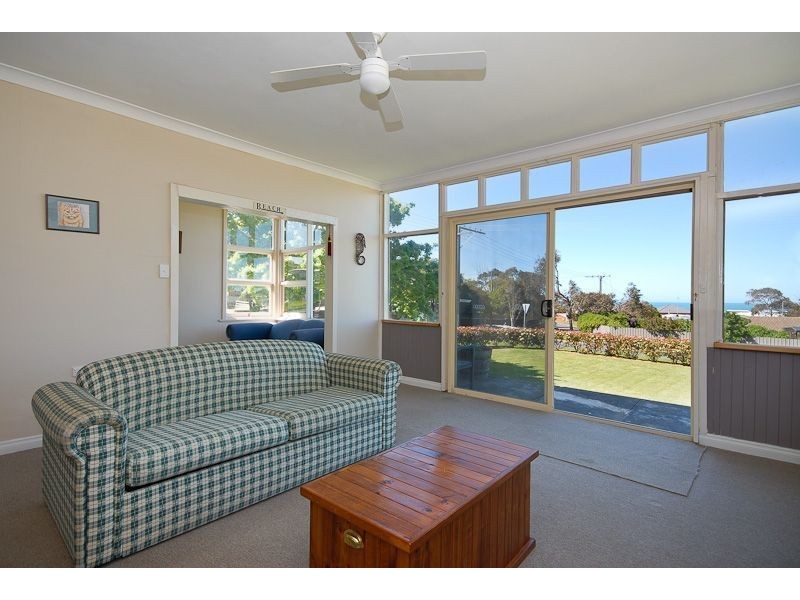11 Adamson Street, Hayborough SA 5211