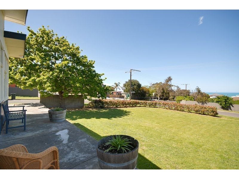 11 Adamson Street, Hayborough SA 5211