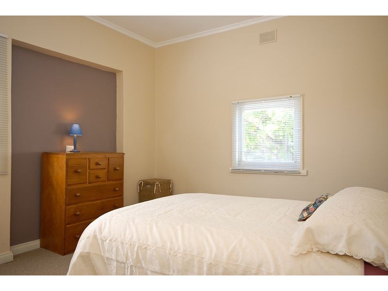 11 Adamson Street, Hayborough SA 5211