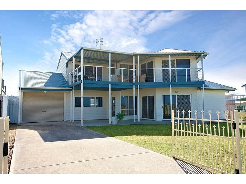 216 Surfers Parade, Middleton SA 5213