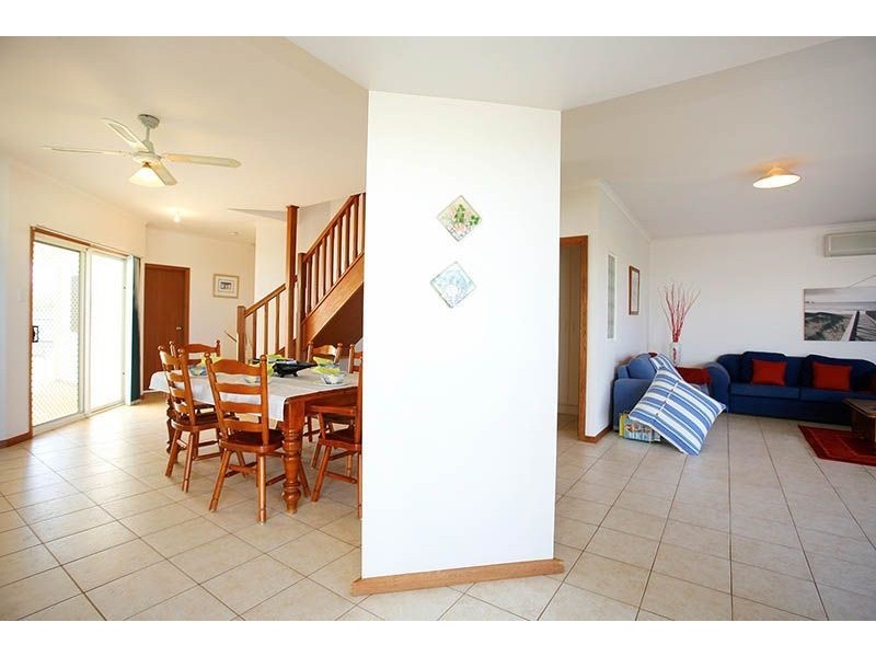 216 Surfers Parade, Middleton SA 5213