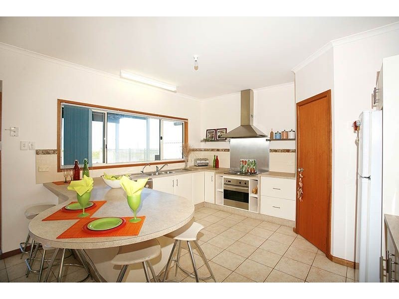 216 Surfers Parade, Middleton SA 5213