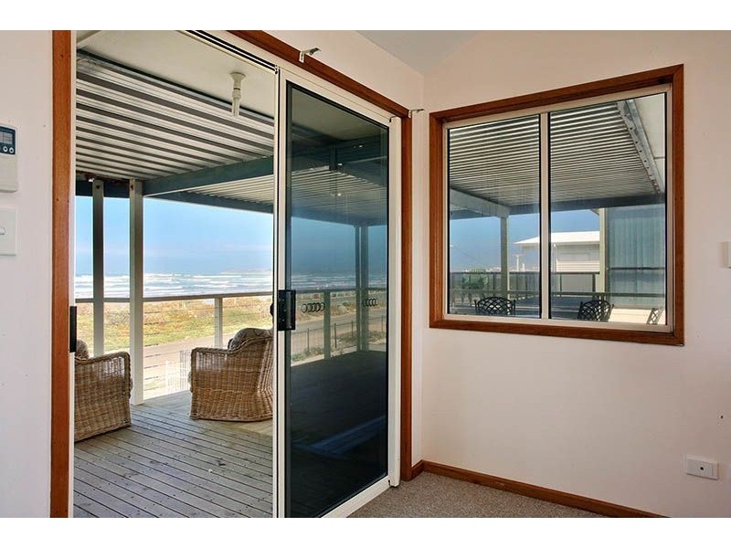 216 Surfers Parade, Middleton SA 5213