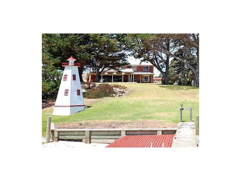 11 Finniss Street, Clayton SA 5256