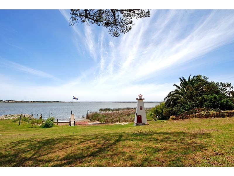 11 Finniss Street, Clayton SA 5256