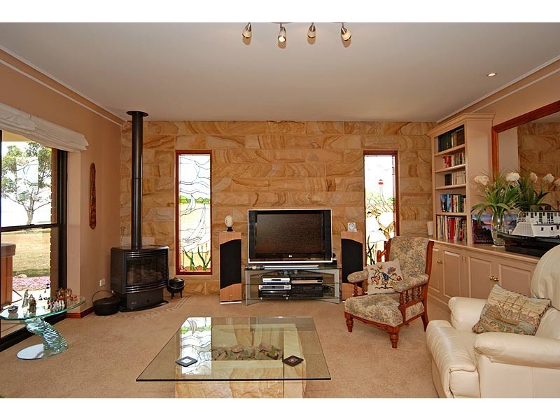 11 Finniss Street, Clayton SA 5256