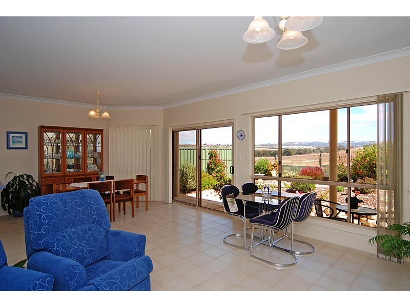 6 Palm Court, Victor Harbor SA 5211
