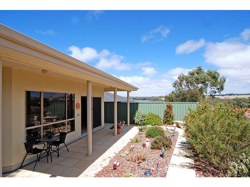 6 Palm Court, Victor Harbor SA 5211