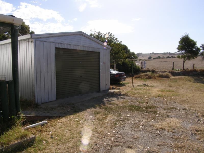 1 Sweetman Avenue, Encounter Bay SA 5211