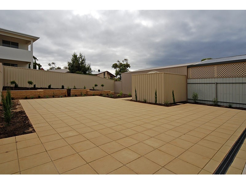 11 Bluffview Road, Victor Harbor SA 5211