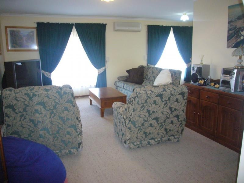27 Dromana Parade, Hayborough SA 5211