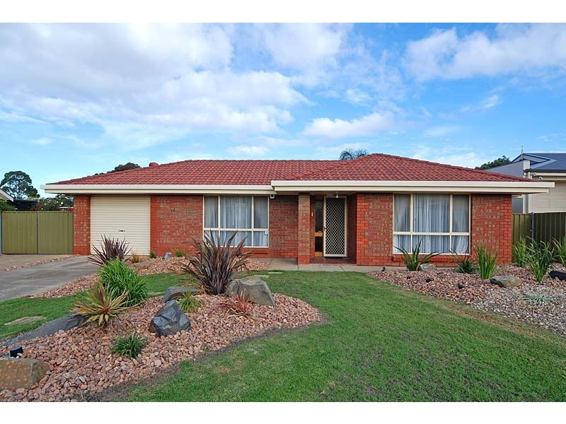 12 Dolphin Ave, Encounter Bay SA 5211
