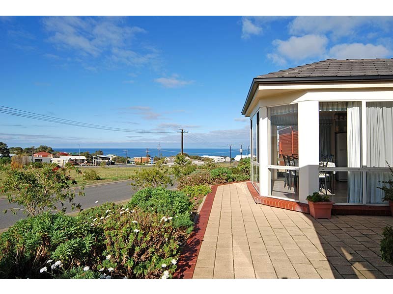 1 Dundalk Avenue, Mccracken SA 5211