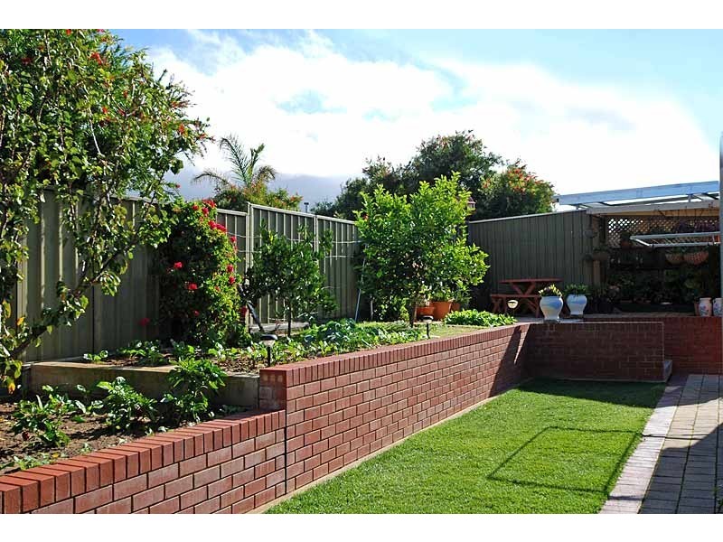 1 Dundalk Avenue, Mccracken SA 5211