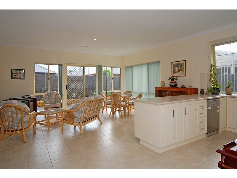 90 Matthew Flinders Drive, Encounter Bay SA 5211