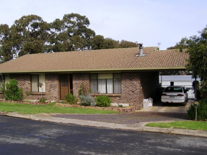 3 James Avenue, Victor Harbor SA 5211