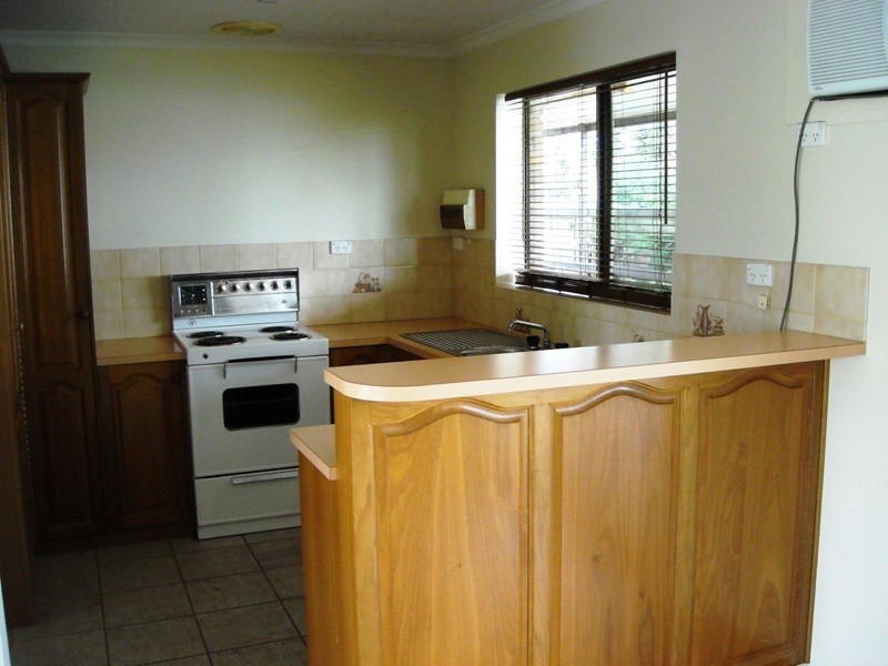 3 James Avenue, Victor Harbor SA 5211