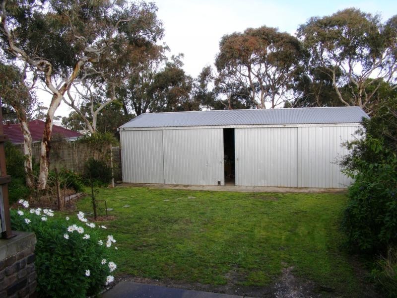 3 James Avenue, Victor Harbor SA 5211