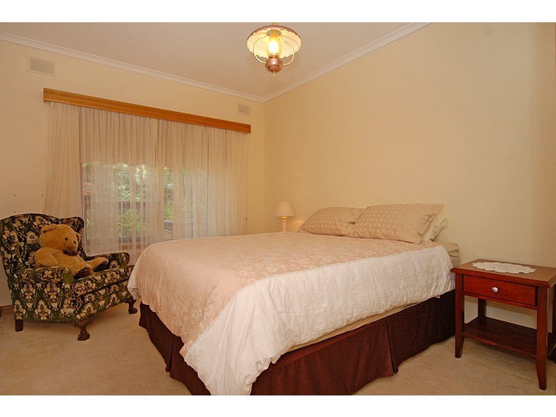 73 Hindmarsh Road, Victor Harbor SA 5211