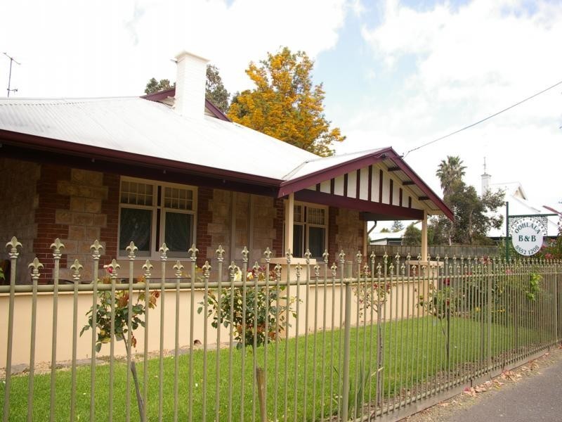 2 Sturt Street, Victor Harbor SA 5211