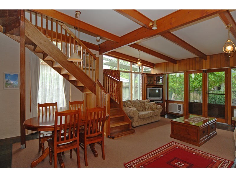 2 Sturt Street, Victor Harbor SA 5211