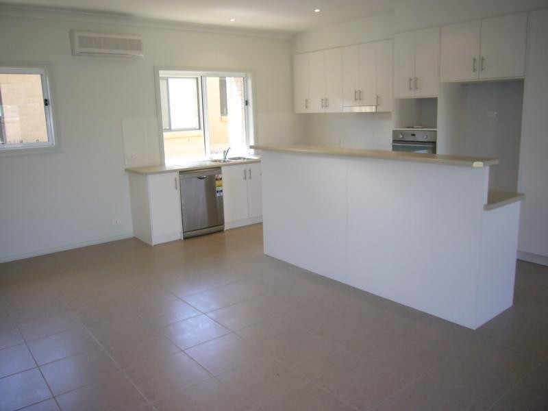 8 Pioneer Way, Encounter Bay SA 5211