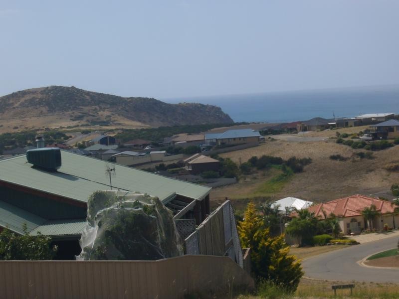 8 Orca Place, Encounter Bay SA 5211