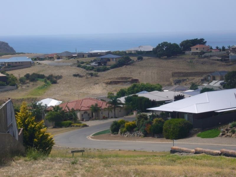 8 Orca Place, Encounter Bay SA 5211