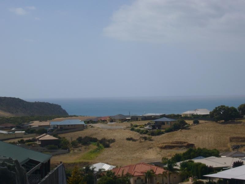 8 Orca Place, Encounter Bay SA 5211