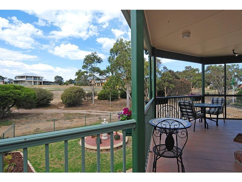 40 Tyrone Street, Victor Harbor SA 5211