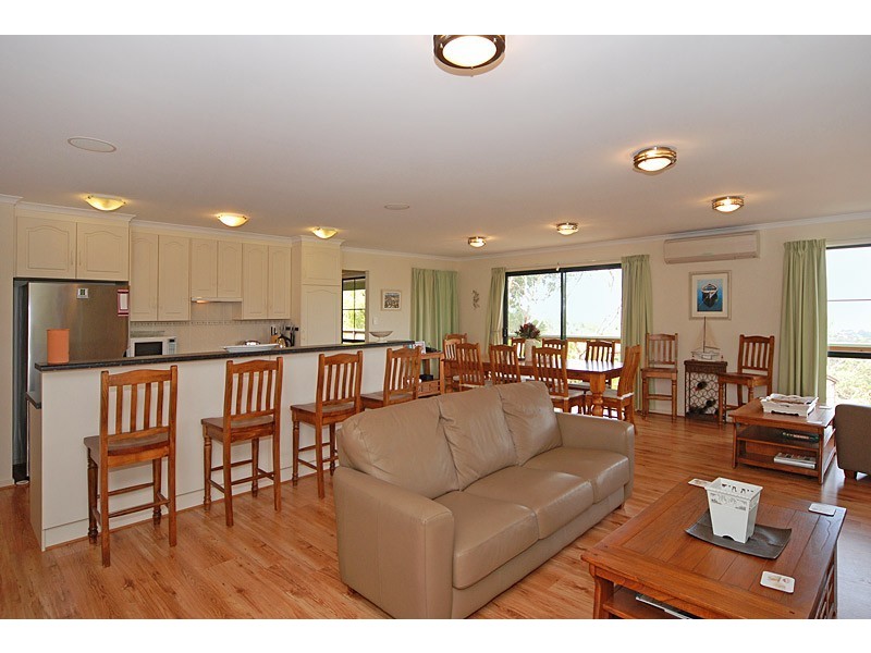 35 Yalladoola Road, Victor Harbor SA 5211