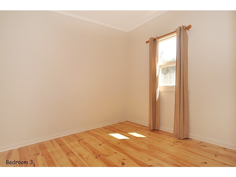 18 Norfolk Avenue, Victor Harbor SA 5211