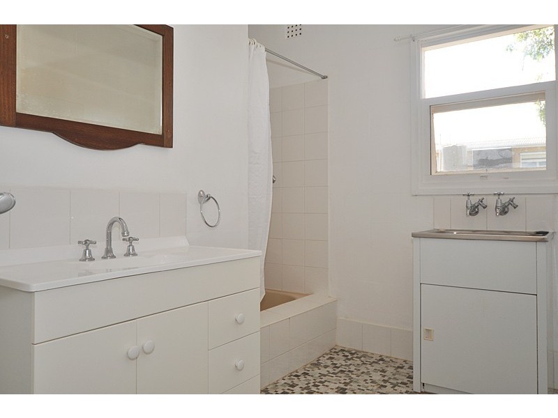 18 Norfolk Avenue, Victor Harbor SA 5211