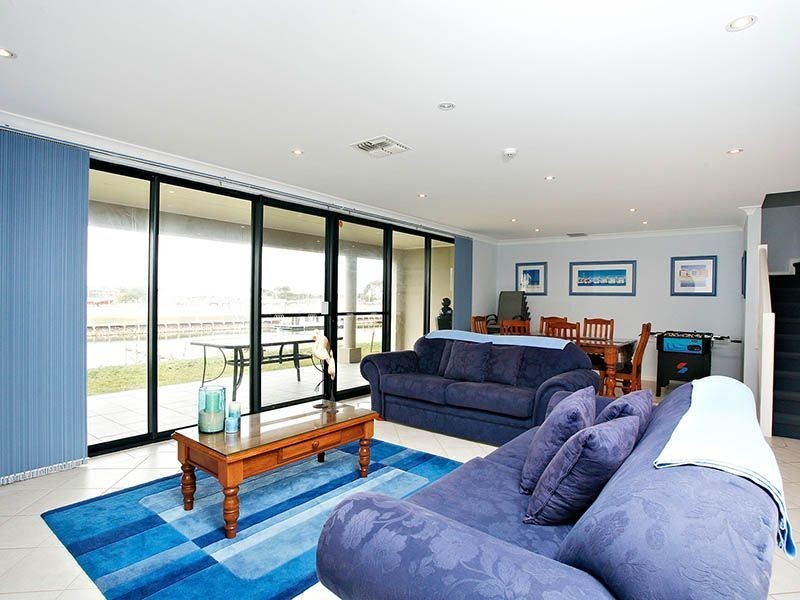 10 Tolarno Drive, Hindmarsh Island SA 5214