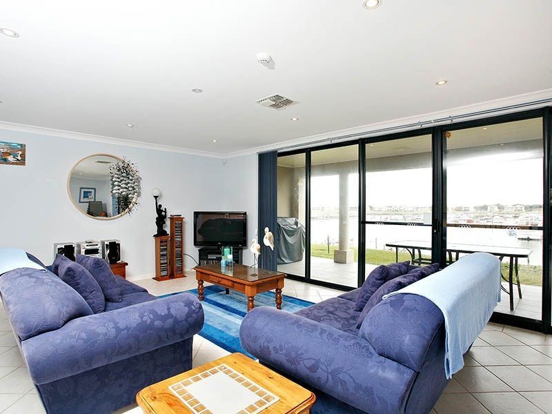 10 Tolarno Drive, Hindmarsh Island SA 5214