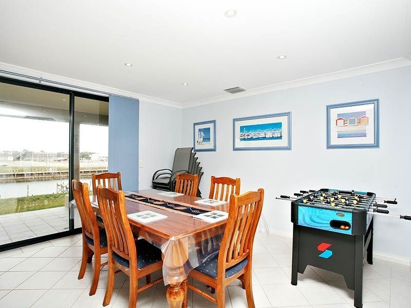 10 Tolarno Drive, Hindmarsh Island SA 5214