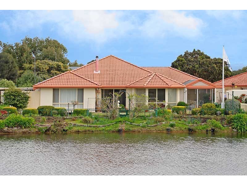 11 Tam O’Shanter Place, Mccracken SA 5211