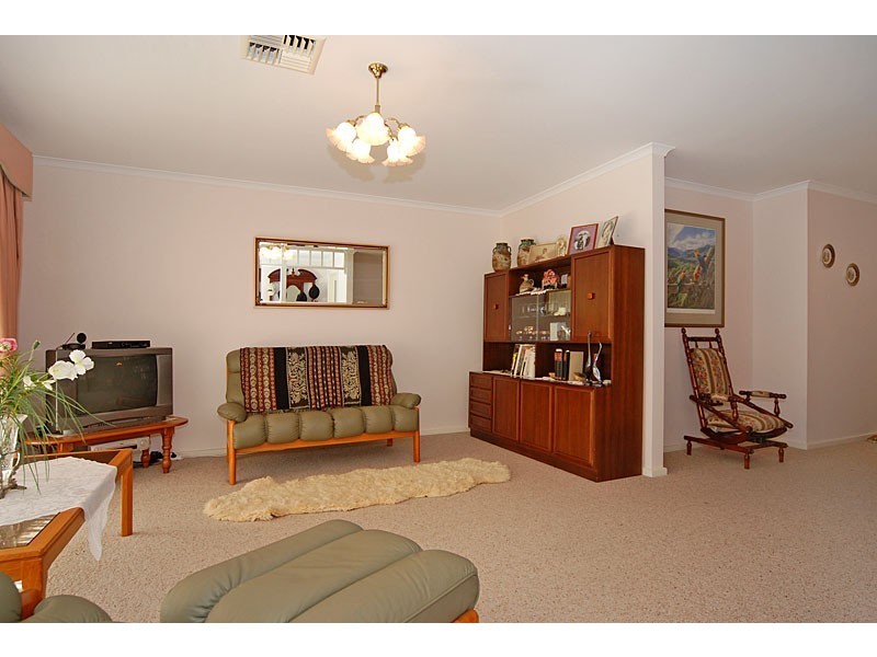 11 Tam O’Shanter Place, Mccracken SA 5211