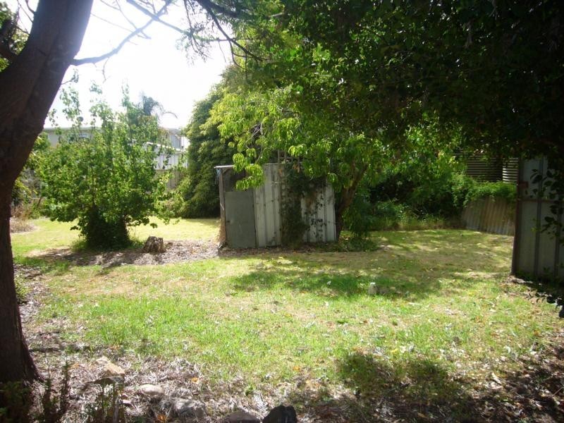 16 Simpson Avenue, Encounter Bay SA 5211