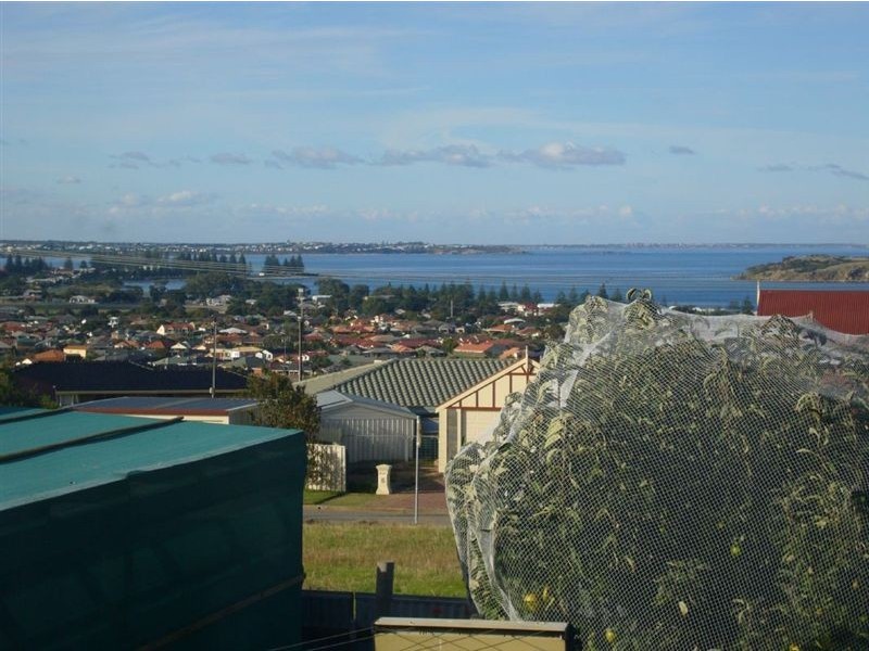 4 Norma Crescent, Encounter Bay SA 5211