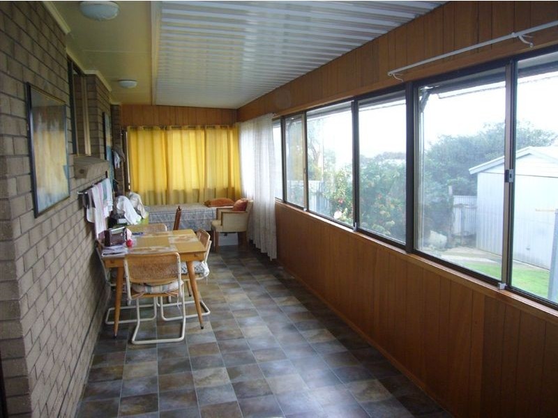 4 Norma Crescent, Encounter Bay SA 5211