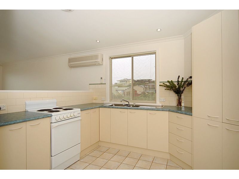 8 Hazel St, Goolwa Beach SA 5214