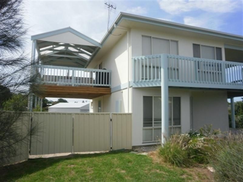 8 Hazel St, Goolwa Beach SA 5214