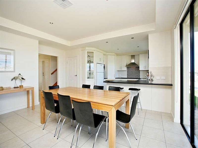 119 Wentworth Parade, Hindmarsh Island SA 5214