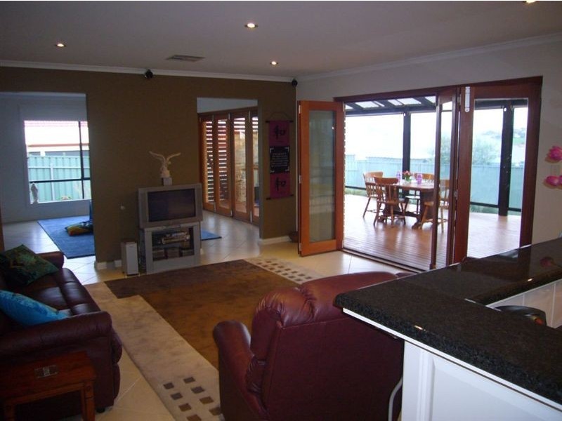 12 Tripp Street, Encounter Bay SA 5211